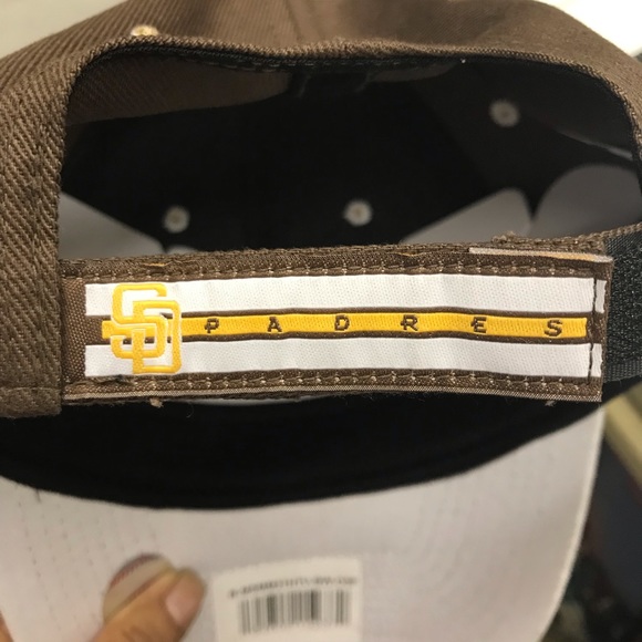 MLB San Diego Padres Brown Bling Hat - Picture 2 of 2